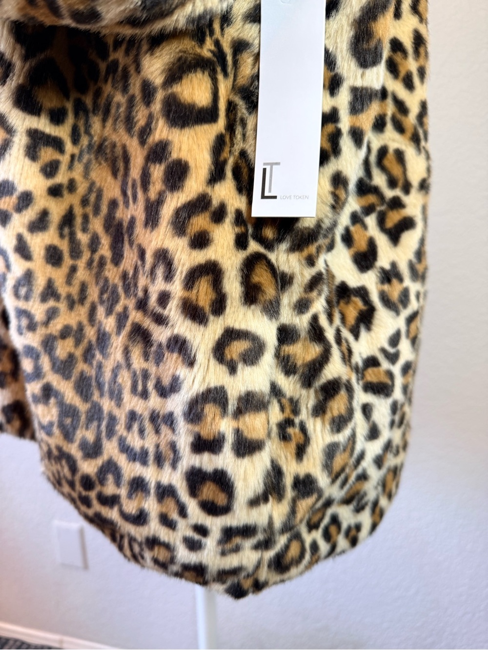 NEW Love Token faux fur leopard coat size Large - Picture 3 of 11